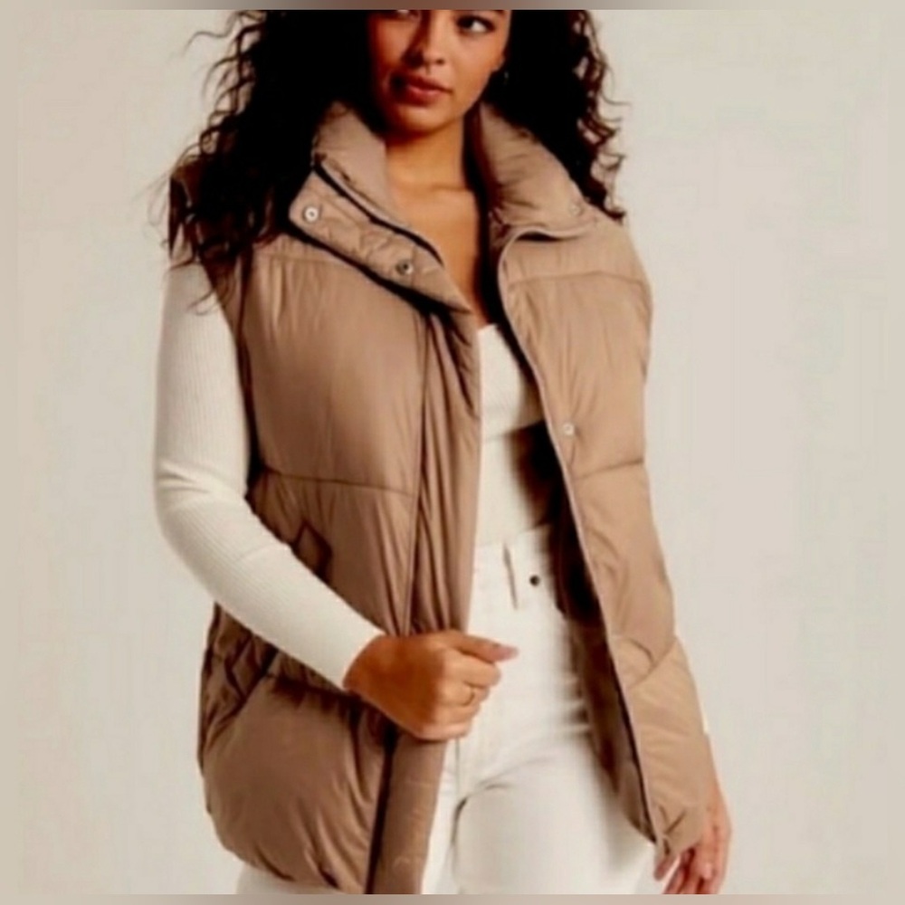 Abercrombie Oversized Vegan Leather Tan Puffer Vest
